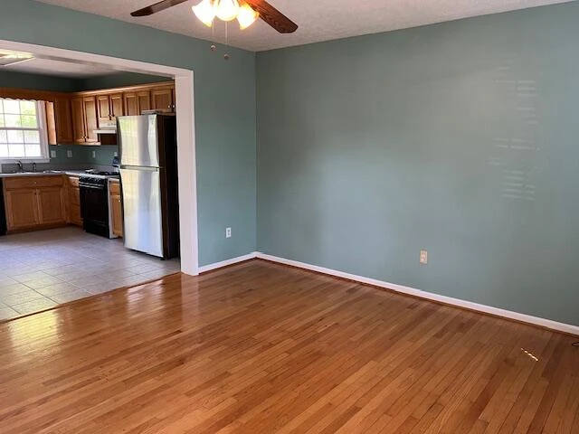 536 FAIRVIEW Pl - Photo 6