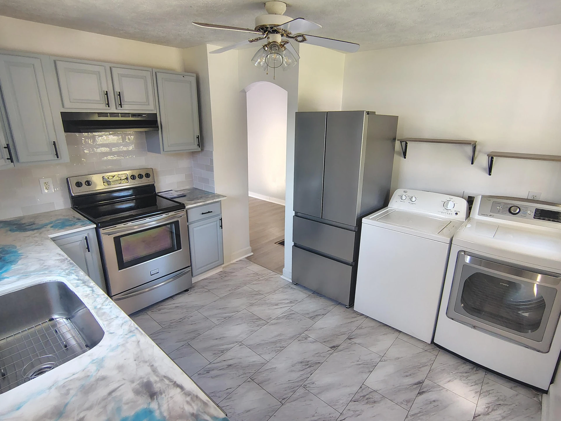 609 Fitzlee St - Photo 16
