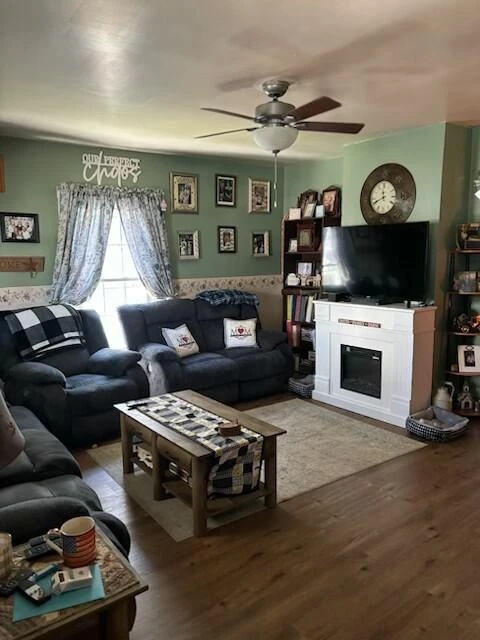 217 E Spruce St E - Photo 5