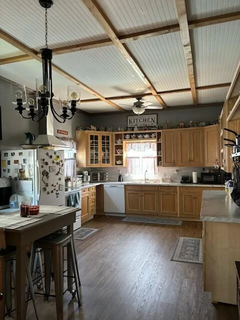 217 E Spruce St E - Photo 7