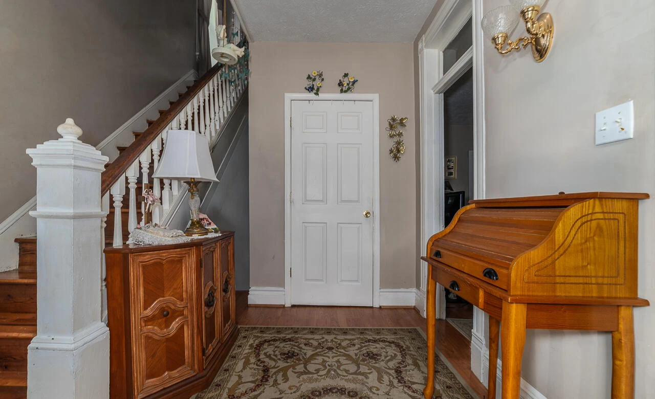 2332 Walnut Ave - Photo 3