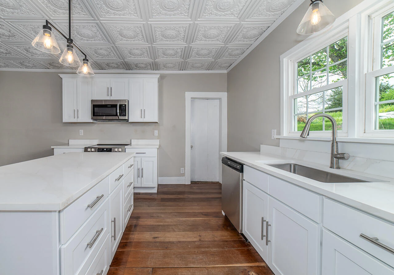 2104 Blue Grass Trl - Photo 10