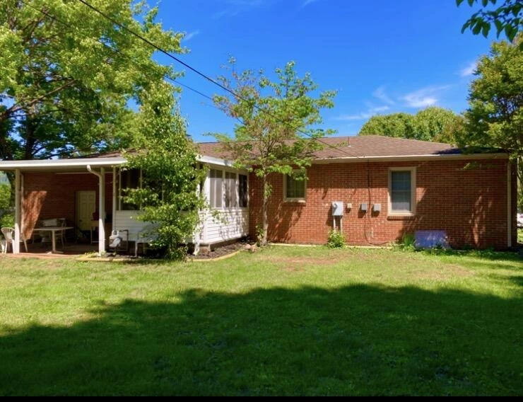 423 MAGNOLIA Ave - Photo 3