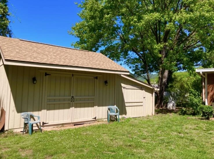 423 MAGNOLIA Ave - Photo 34