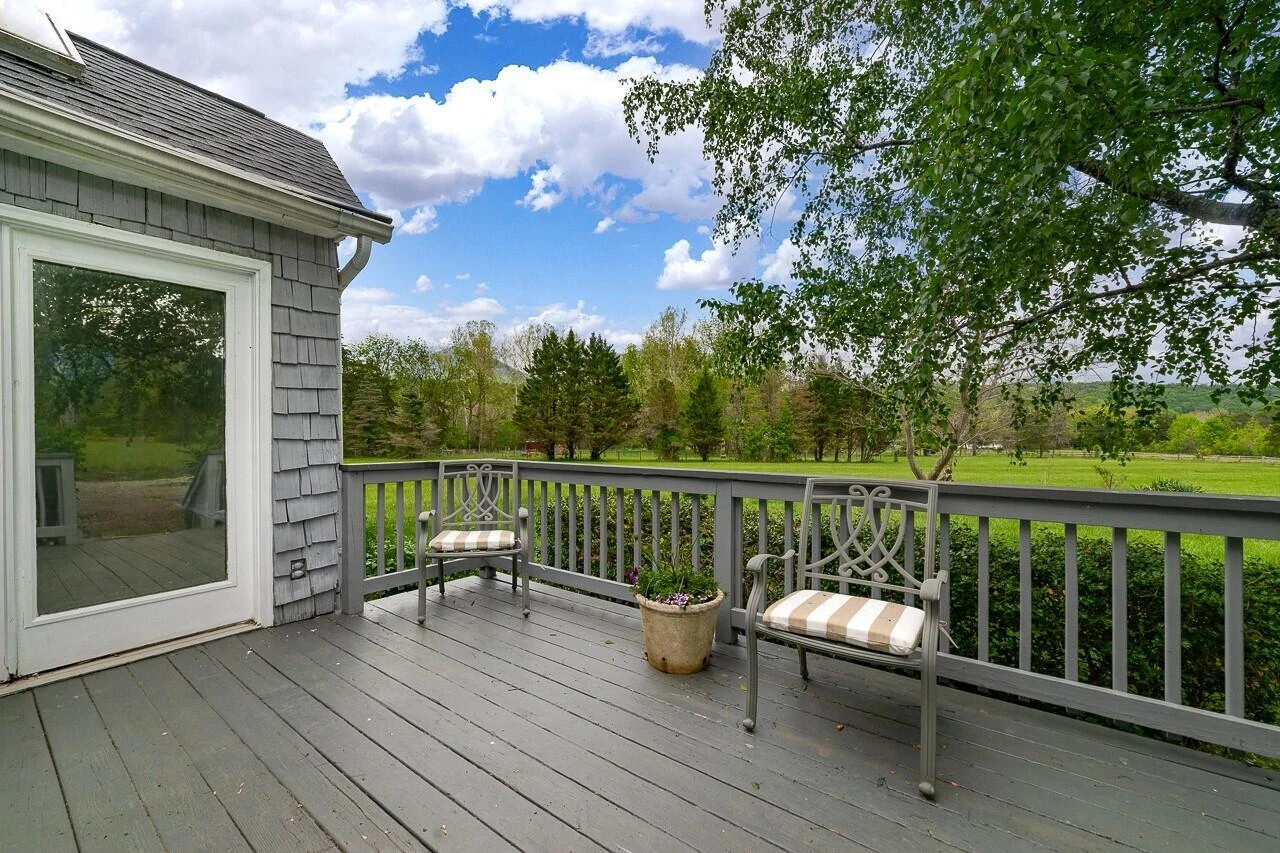 28 Woodrow Ln - Photo 2