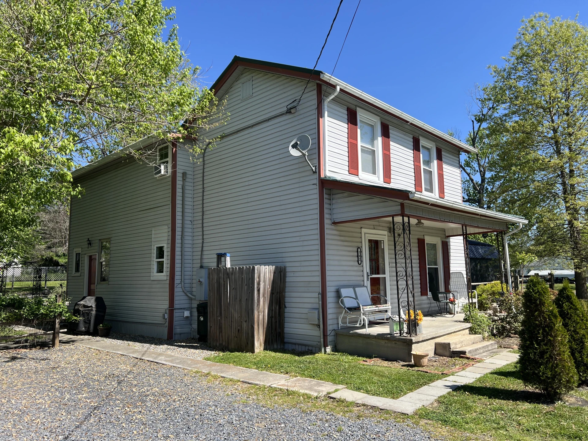 702 Anderson St - Photo 8
