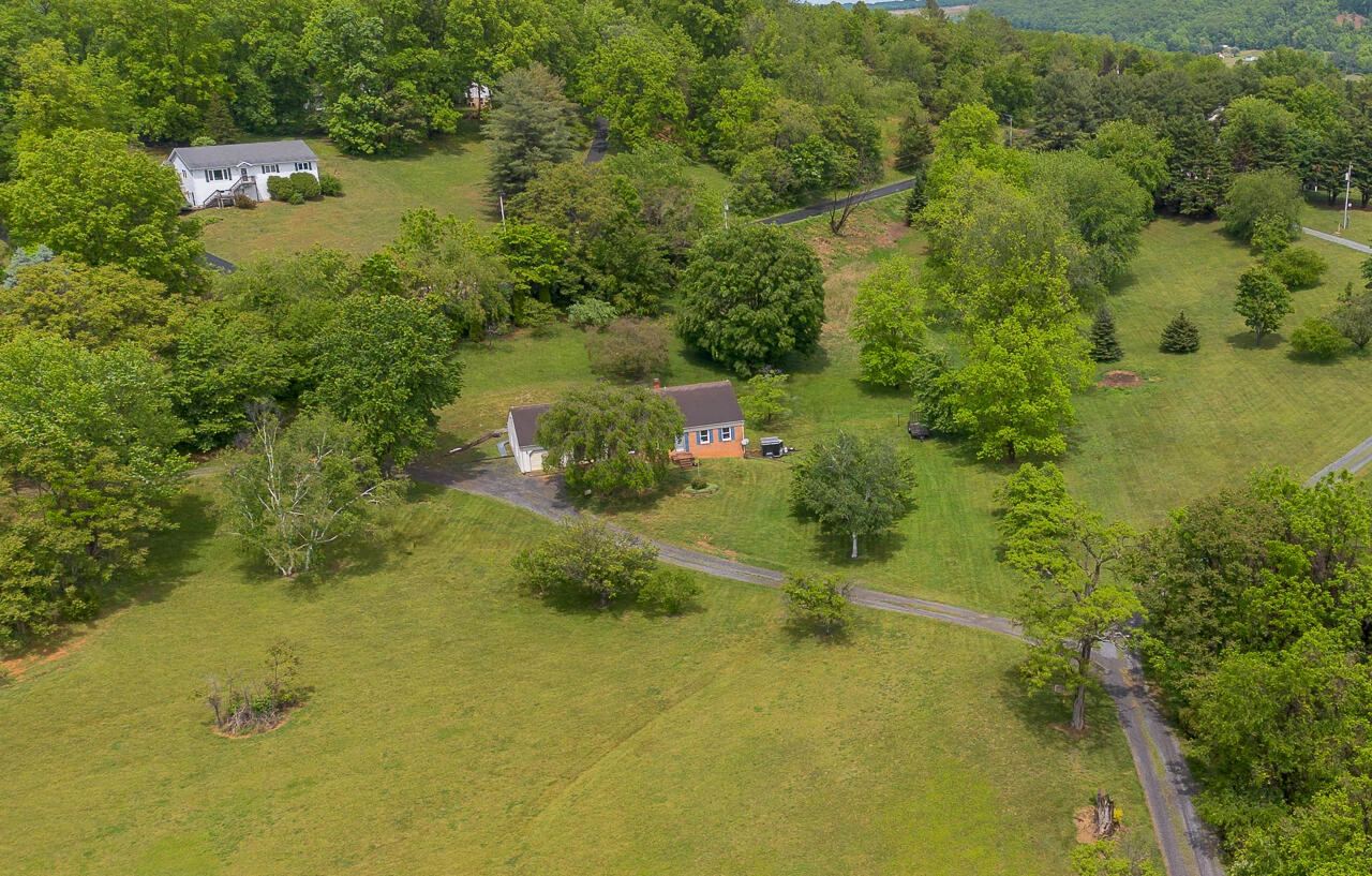 86 Huffman Ln - Photo 7