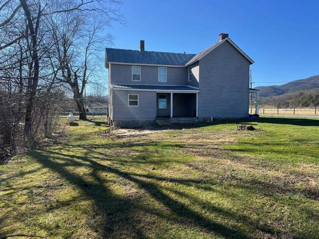 3090 Deerfield Valley Rd
