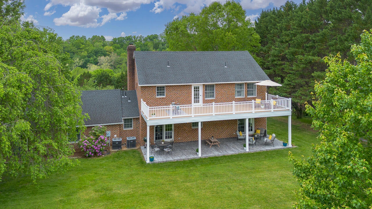 16 HIGH MEADOW Dr - Photo 10