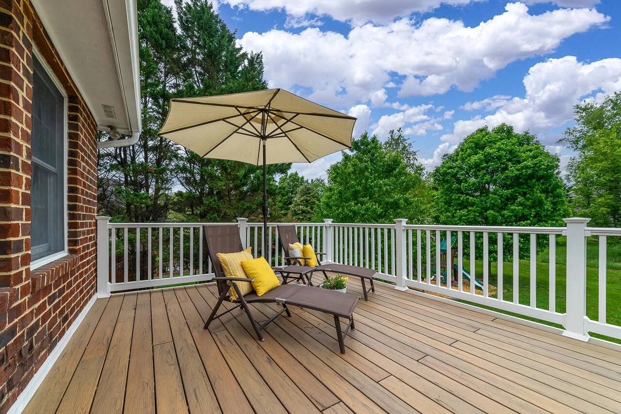 16 HIGH MEADOW Dr - Photo 19