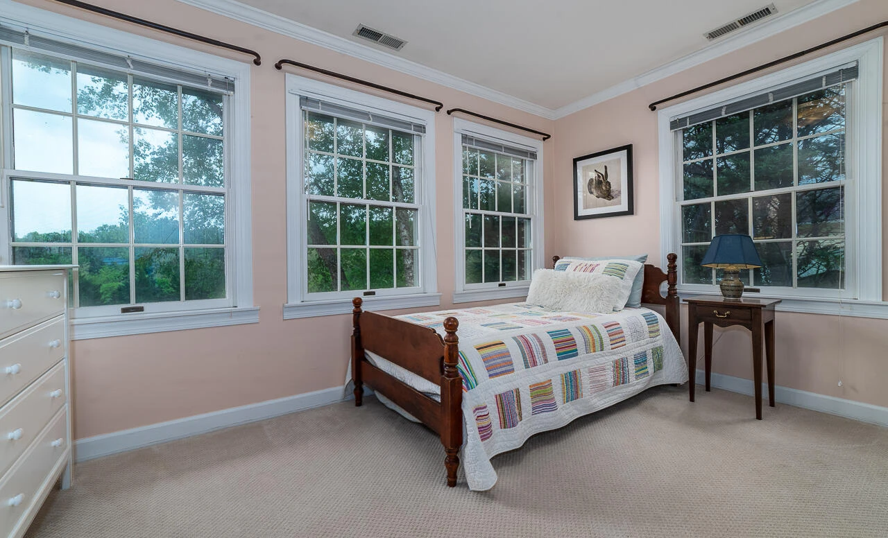 16 HIGH MEADOW Dr - Photo 46
