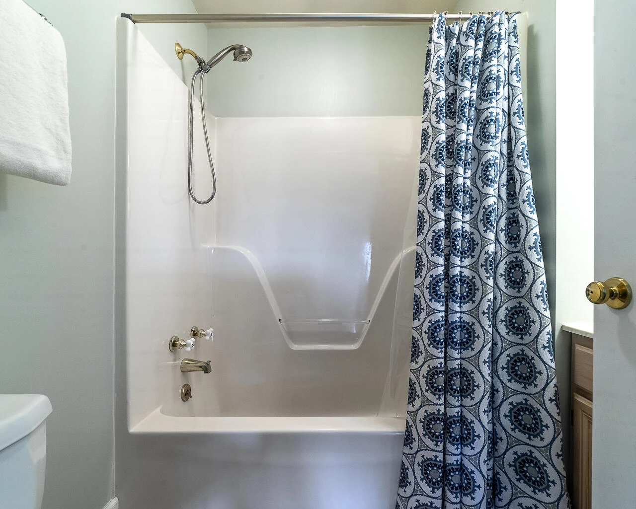 16 HIGH MEADOW Dr - Photo 48