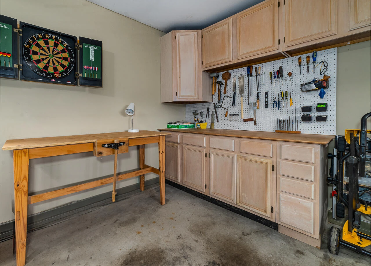 16 HIGH MEADOW Dr - Photo 50