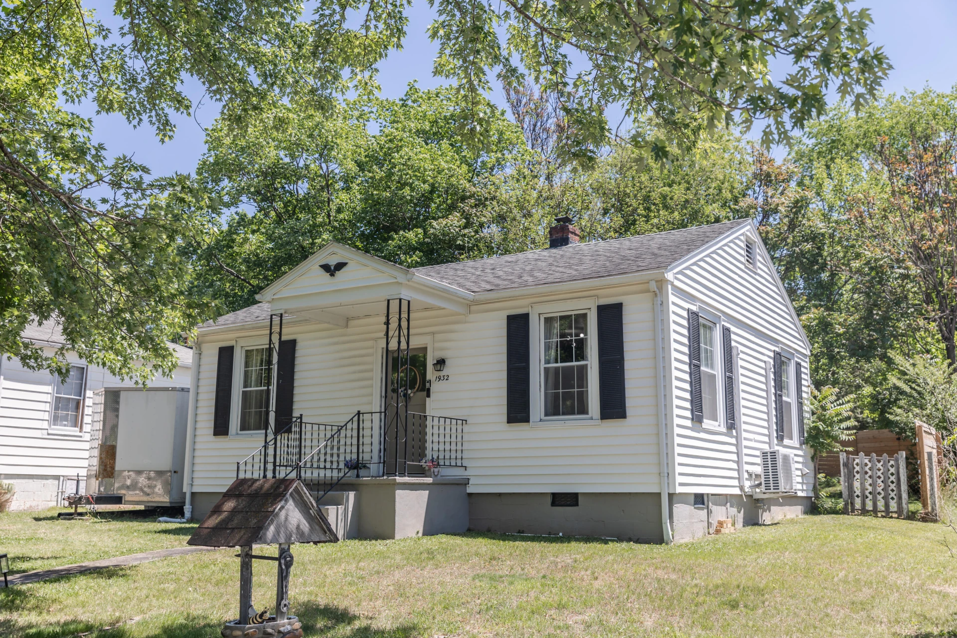 1932 Hawthorne Ave - Photo 27