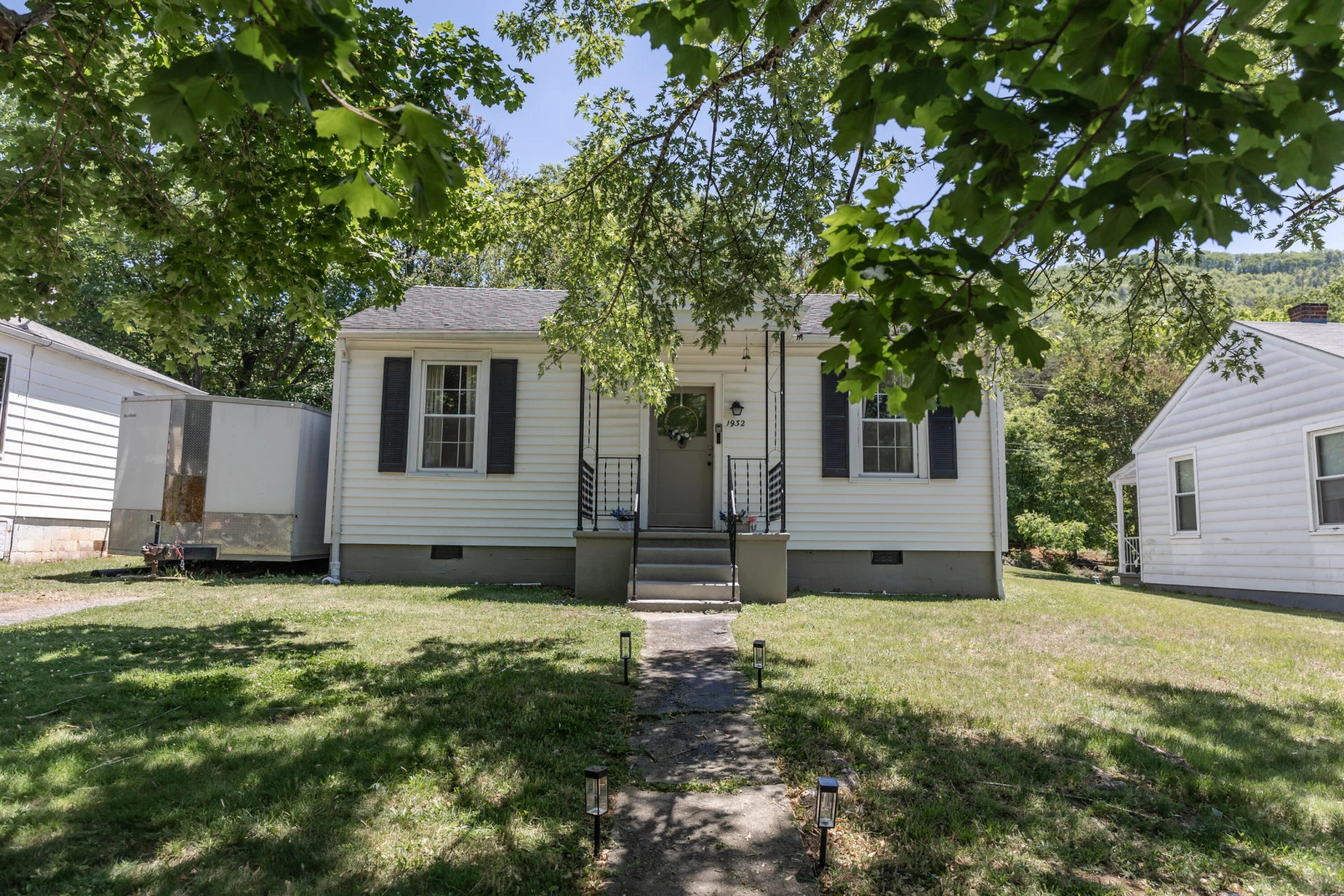 1932 Hawthorne Ave - Photo 28
