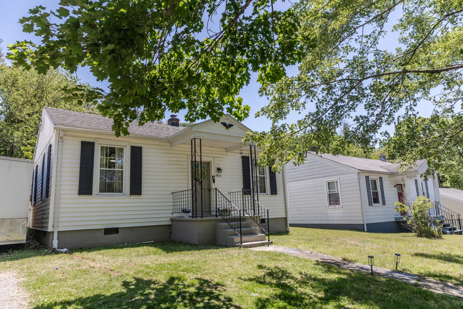 1932 Hawthorne Ave - Photo 29