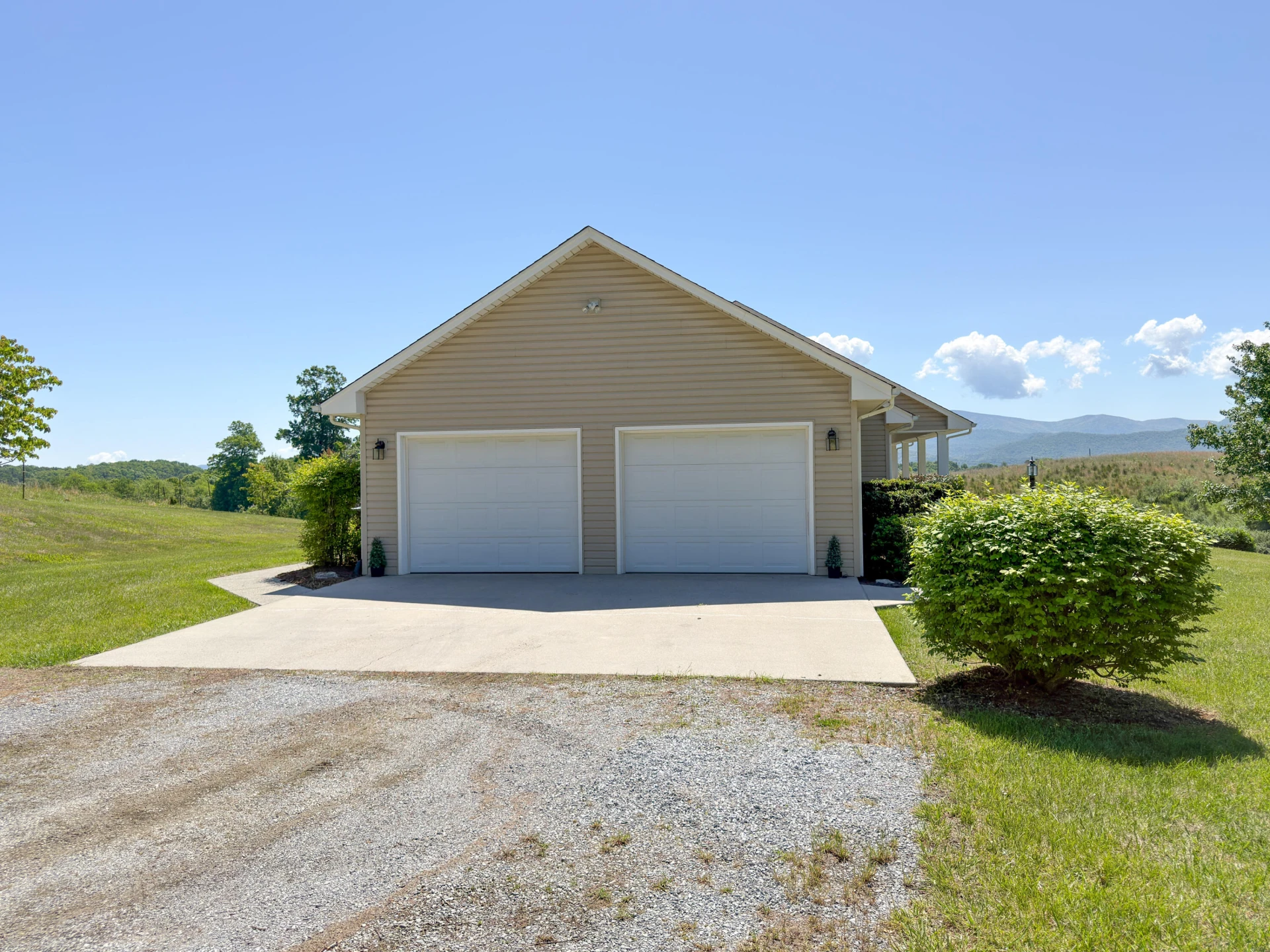 348 Short Hill Dr - Photo 13