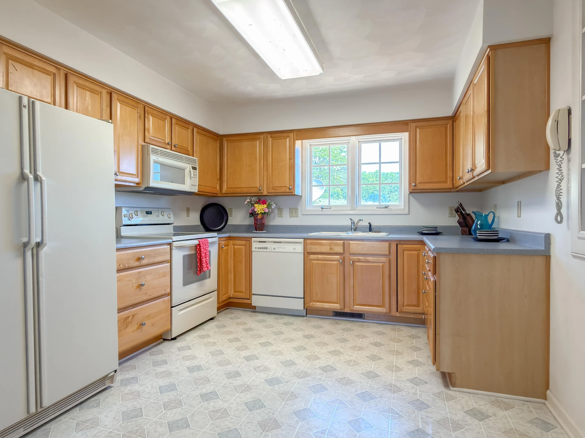 348 Short Hill Dr - Photo 17