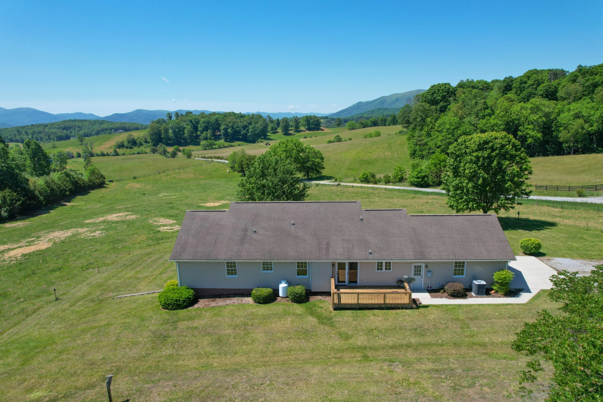 348 Short Hill Dr - Photo 7