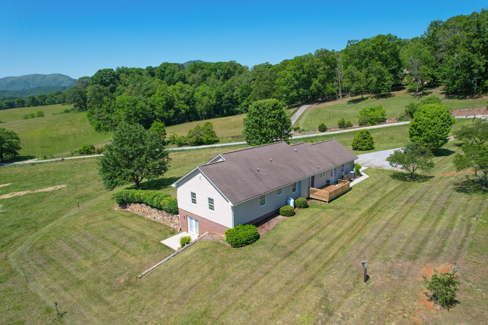 348 Short Hill Dr - Photo 8