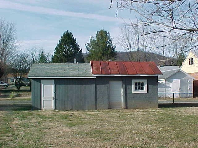 612 ANDERSON St - Photo 10