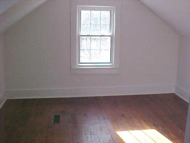 612 ANDERSON St - Photo 4