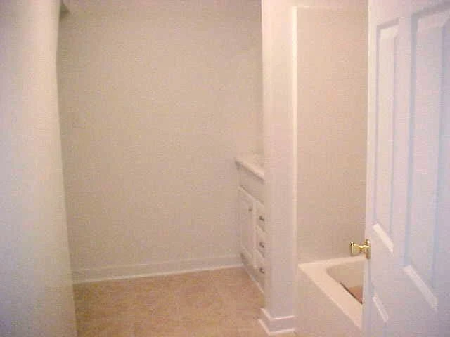 612 ANDERSON St - Photo 7