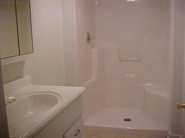 612 ANDERSON St - Photo 8