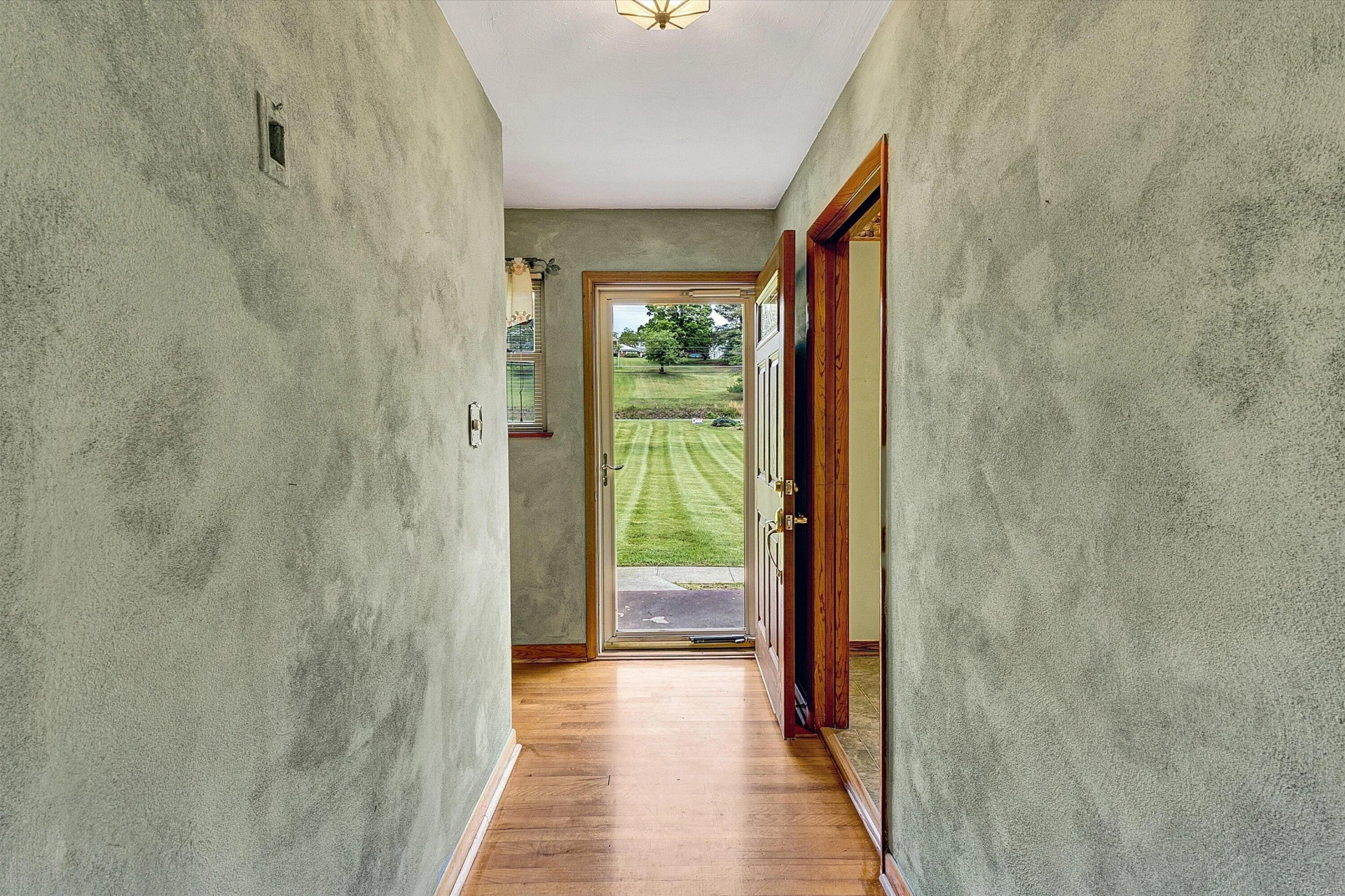 2015 Evergreen Rd - Photo 6