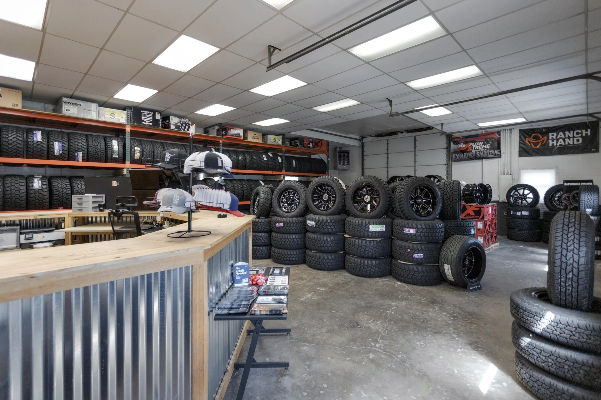 510 W 28th St - Photo 10