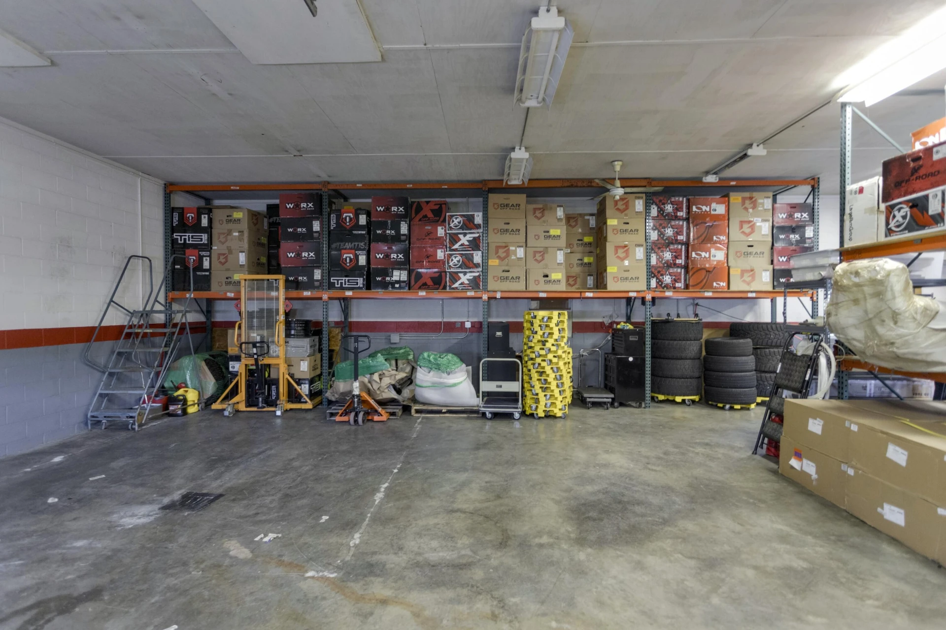 510 W 28th St - Photo 20