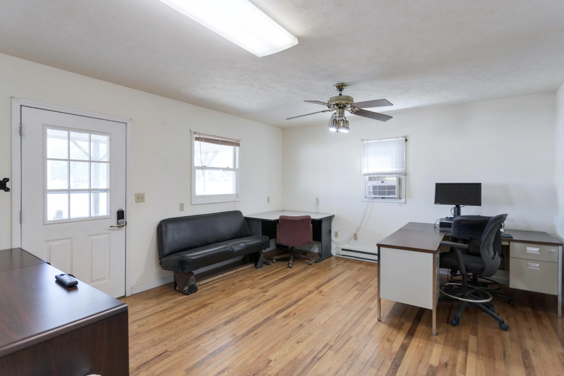 510 W 28th St - Photo 25