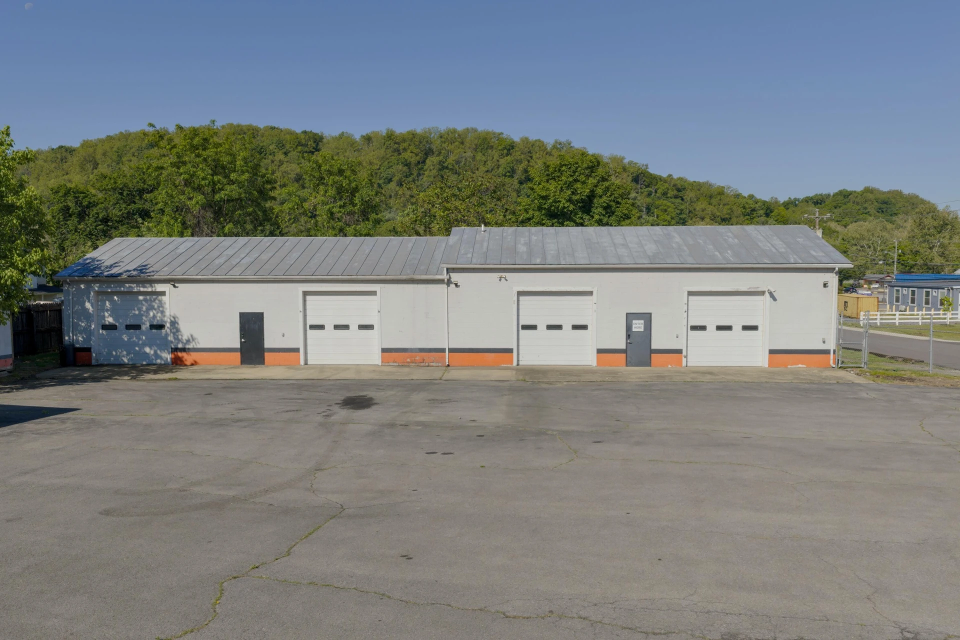 510 W 28th St - Photo 5