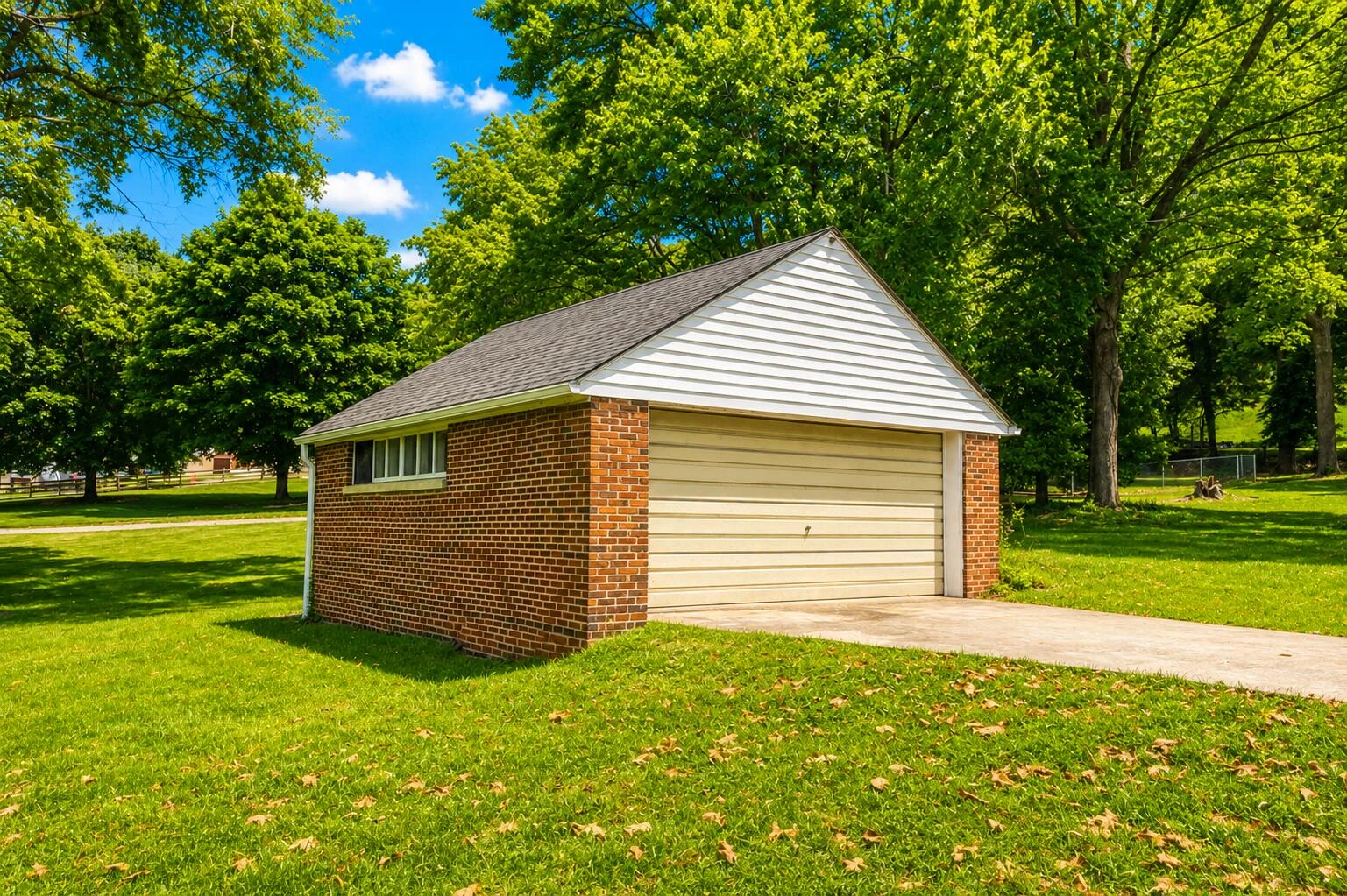 624 E Tyler Ln - Photo 6