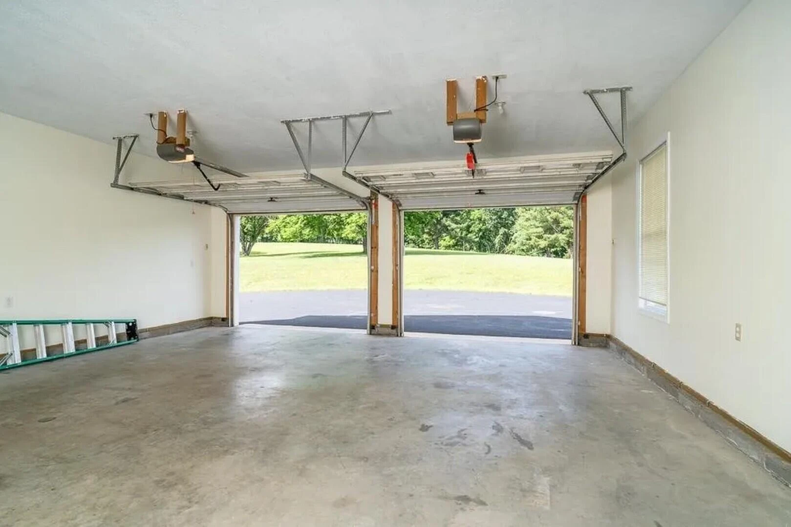 2178 Churchville Ave - Photo 45