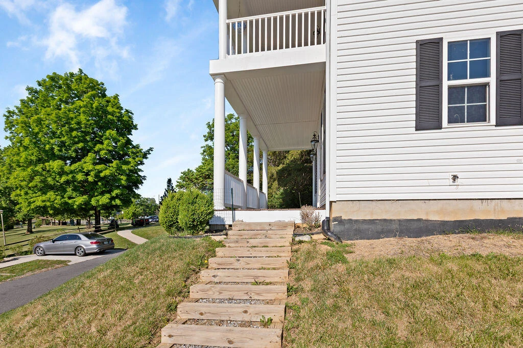 405 EVANS Dr - Photo 24