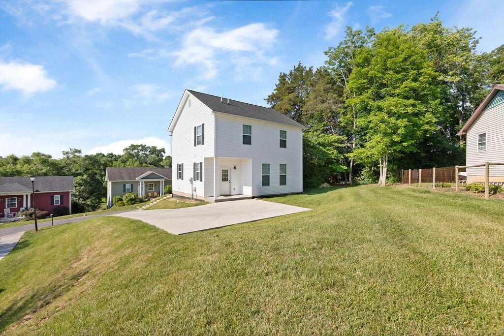 405 EVANS Dr - Photo 25