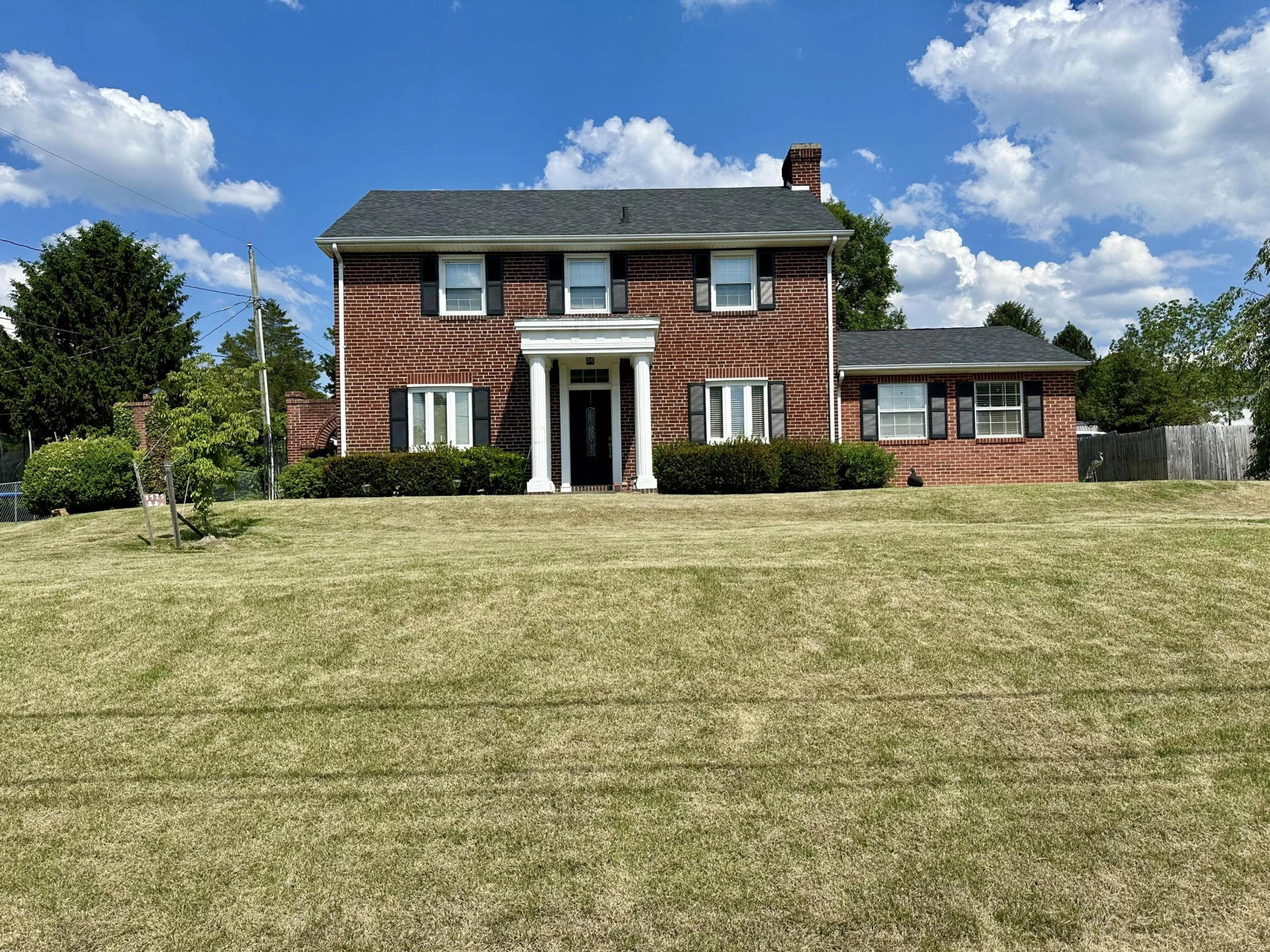 1425 S Fairlawn Dr