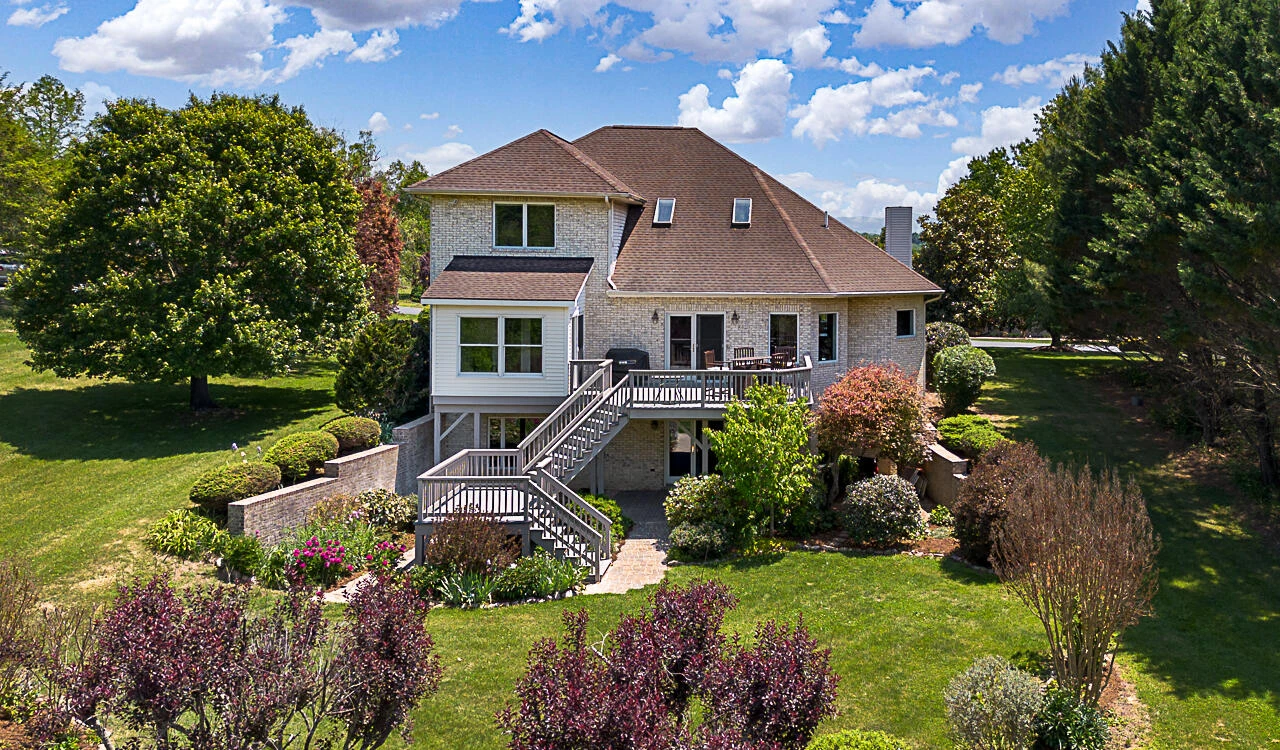 23 HIGH MEADOW Dr - Photo 2