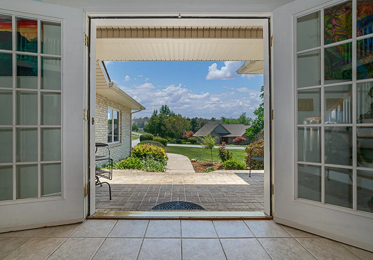 23 HIGH MEADOW Dr - Photo 3