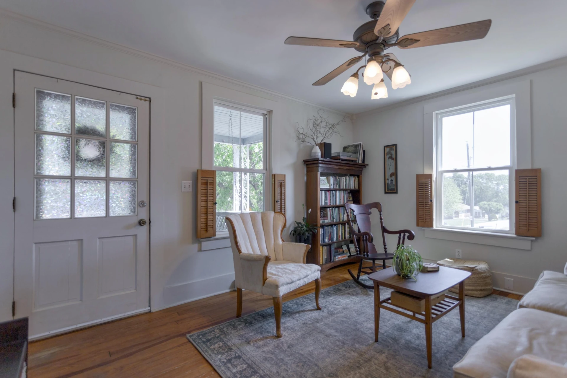 228 Summit St - Photo 5