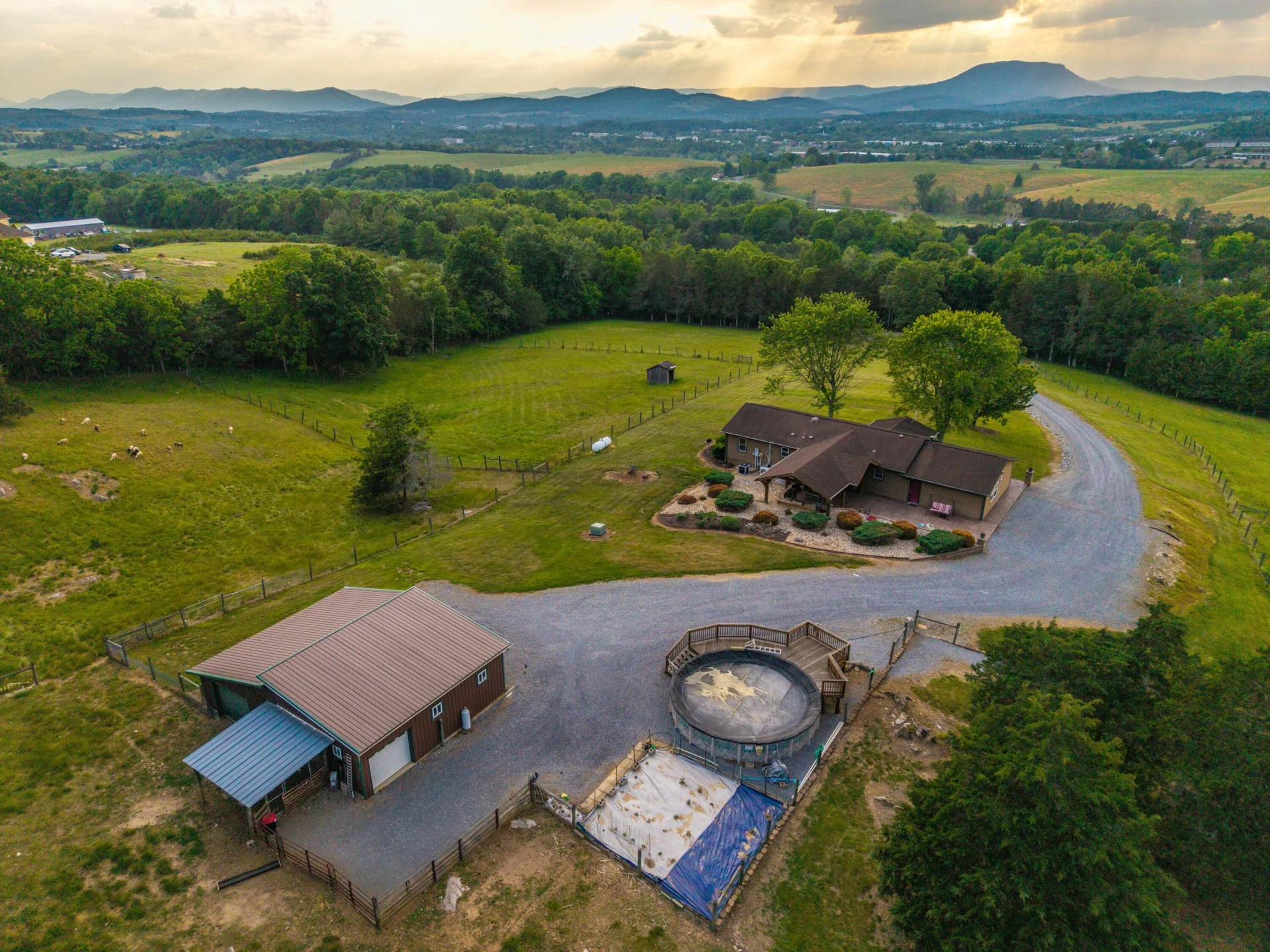 608 MOUNTAIN VIEW Rd - Photo 12