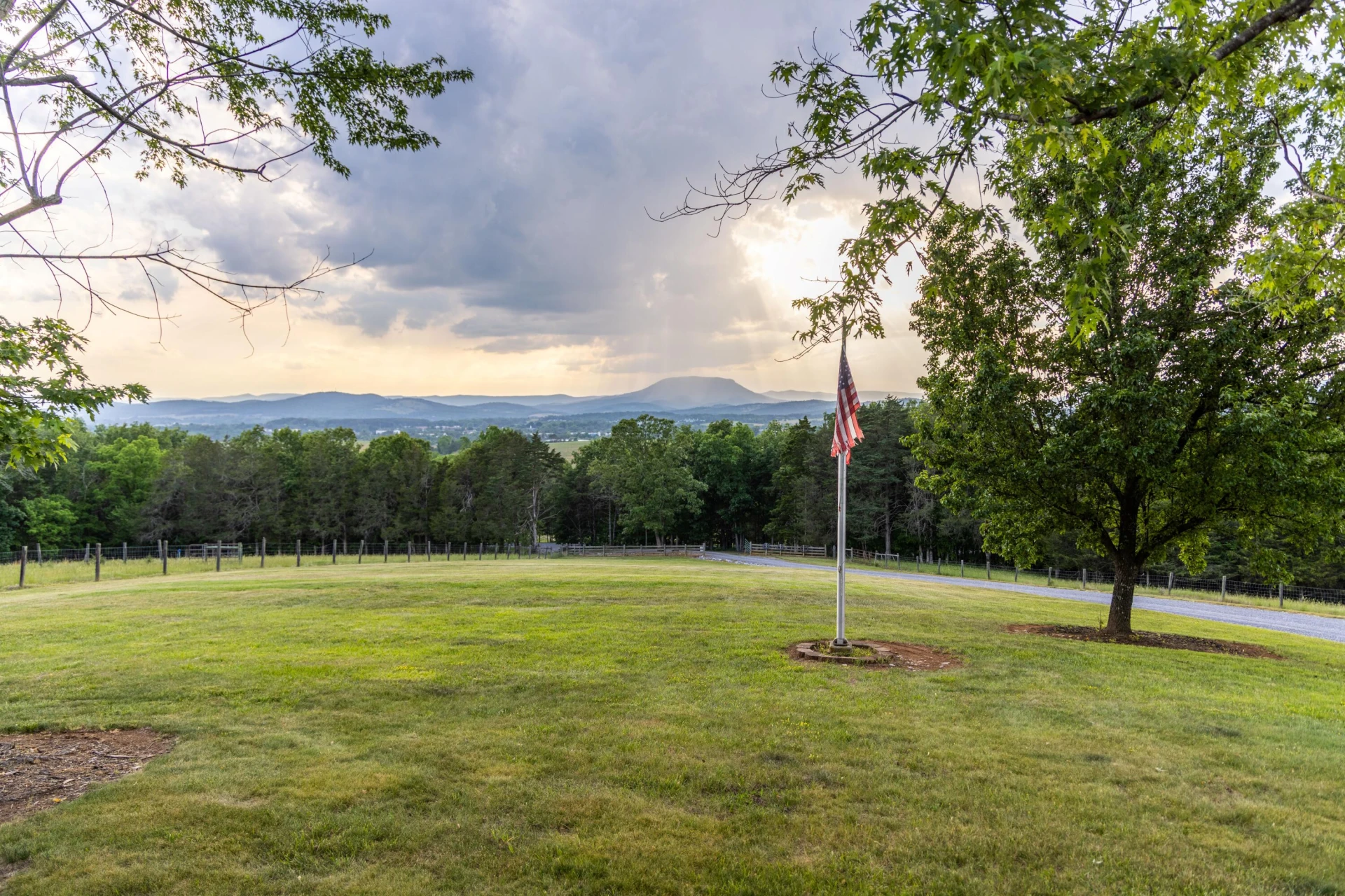 608 MOUNTAIN VIEW Rd - Photo 15