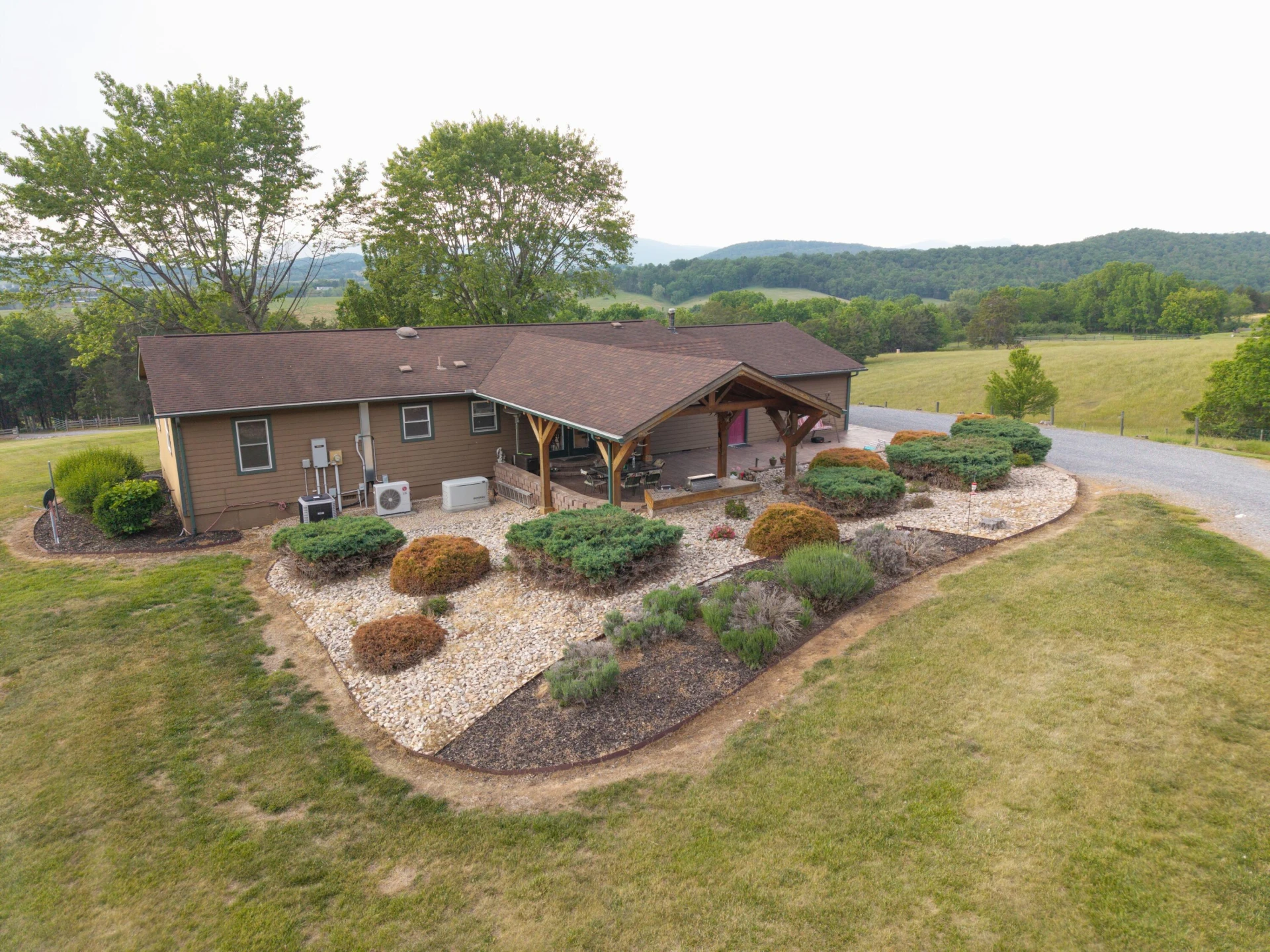 608 MOUNTAIN VIEW Rd - Photo 19