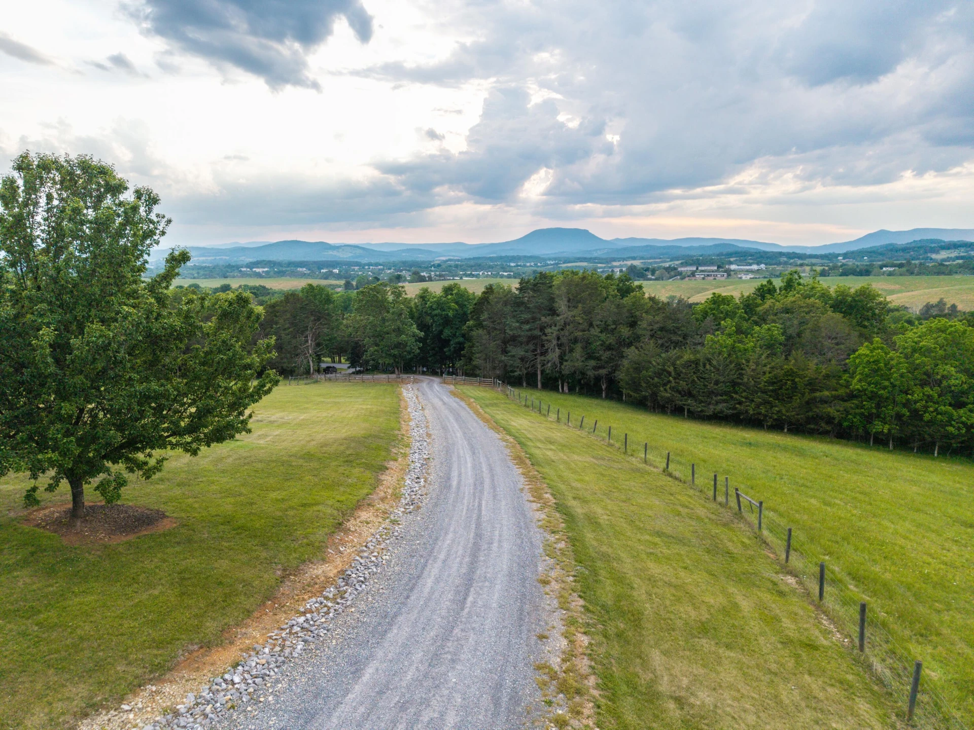 608 MOUNTAIN VIEW Rd - Photo 53
