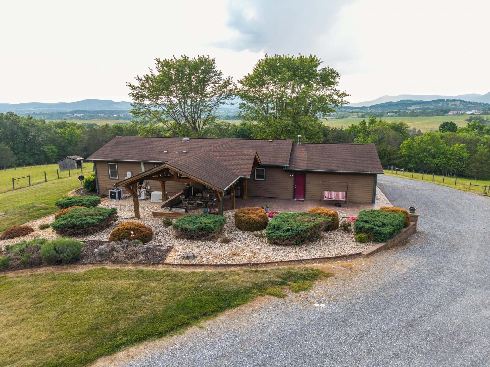 608 MOUNTAIN VIEW Rd - Photo 64