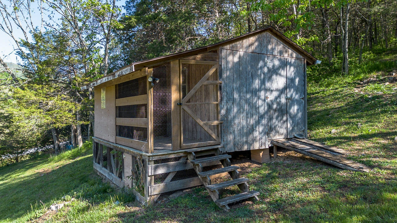 1117 Wide Gap Rd - Photo 33