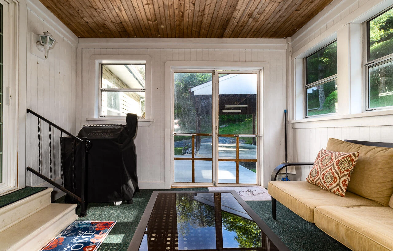 1117 Wide Gap Rd - Photo 4