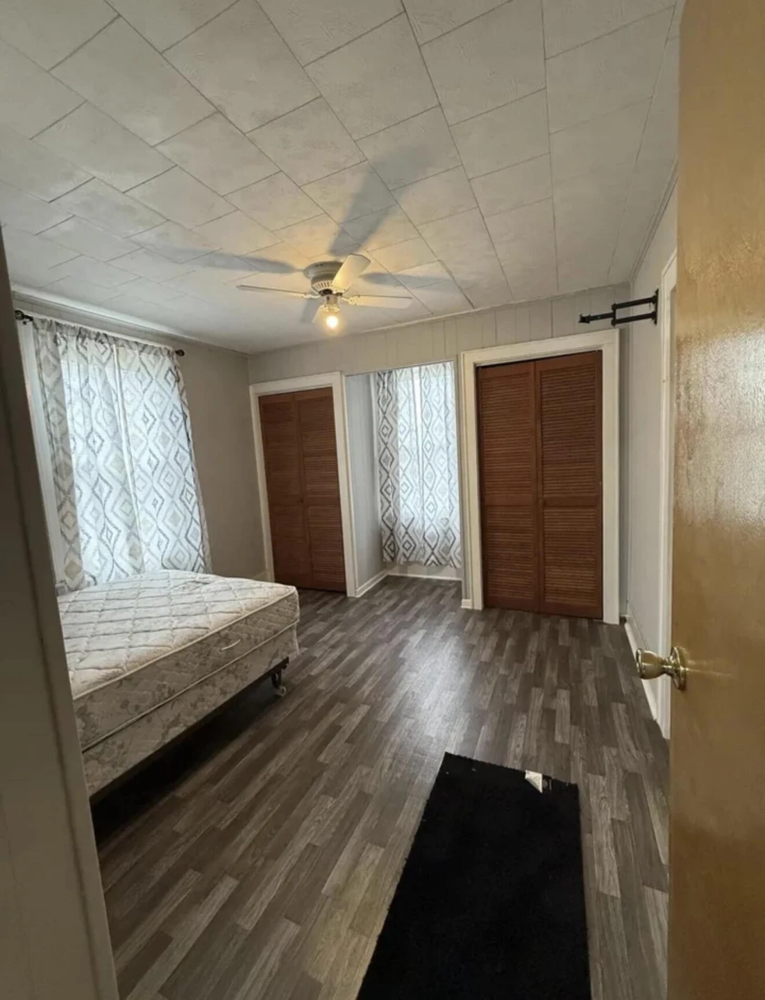 625 W Jackson St - Photo 13