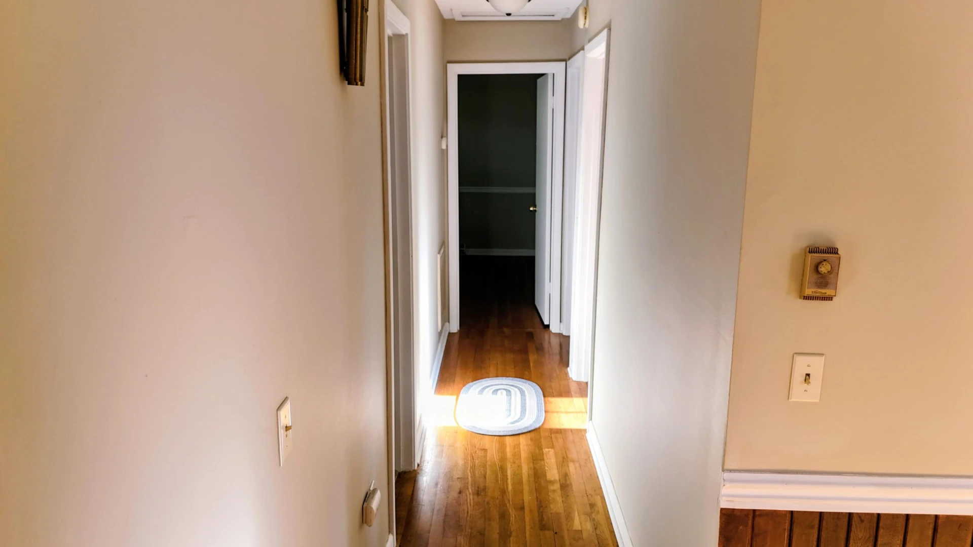 2460 Pine Ave - Photo 28